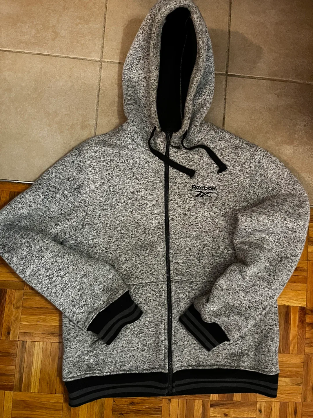 Reebok Hoodie - Size M thumbnail