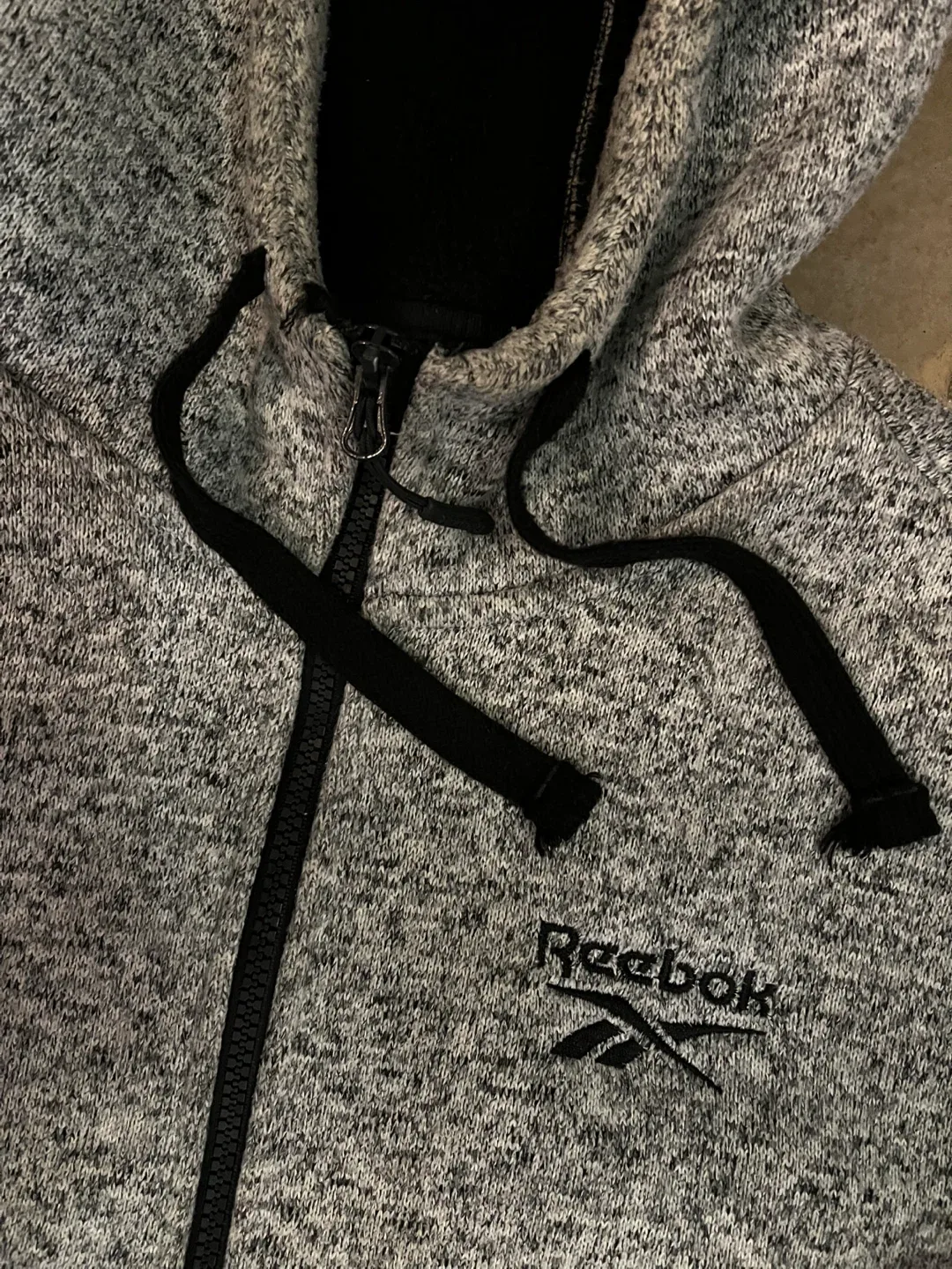 Reebok Hoodie - Size M image indicator(7)