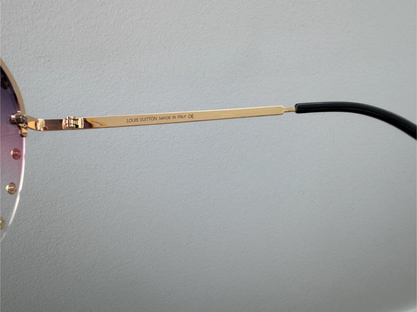 Louis Vuitton Sunglasses with Box image indicator(5)