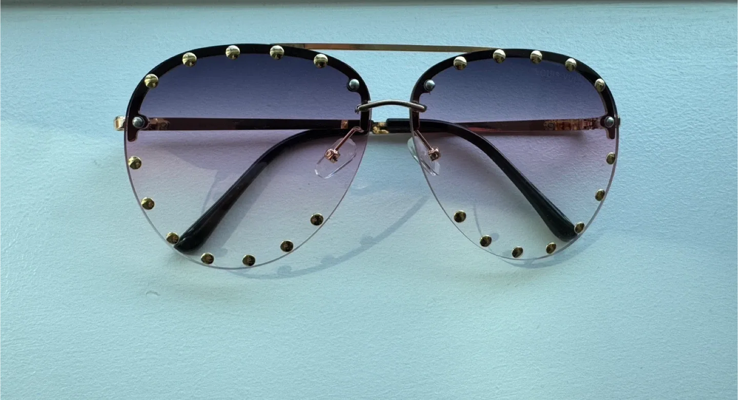 Louis Vuitton Sunglasses with Box image indicator(7)