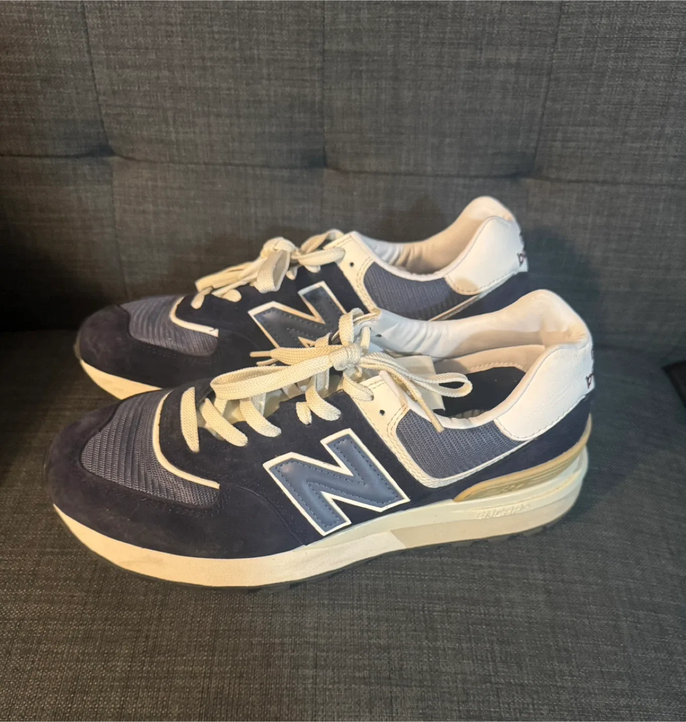 New Balance 574  Size 10 US image indicator(3)