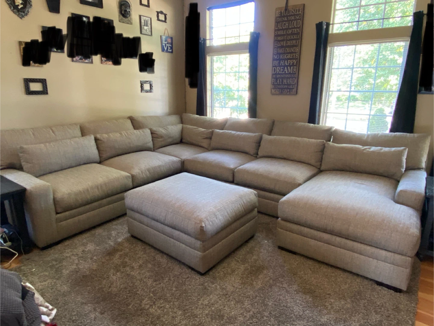 Sectional couches