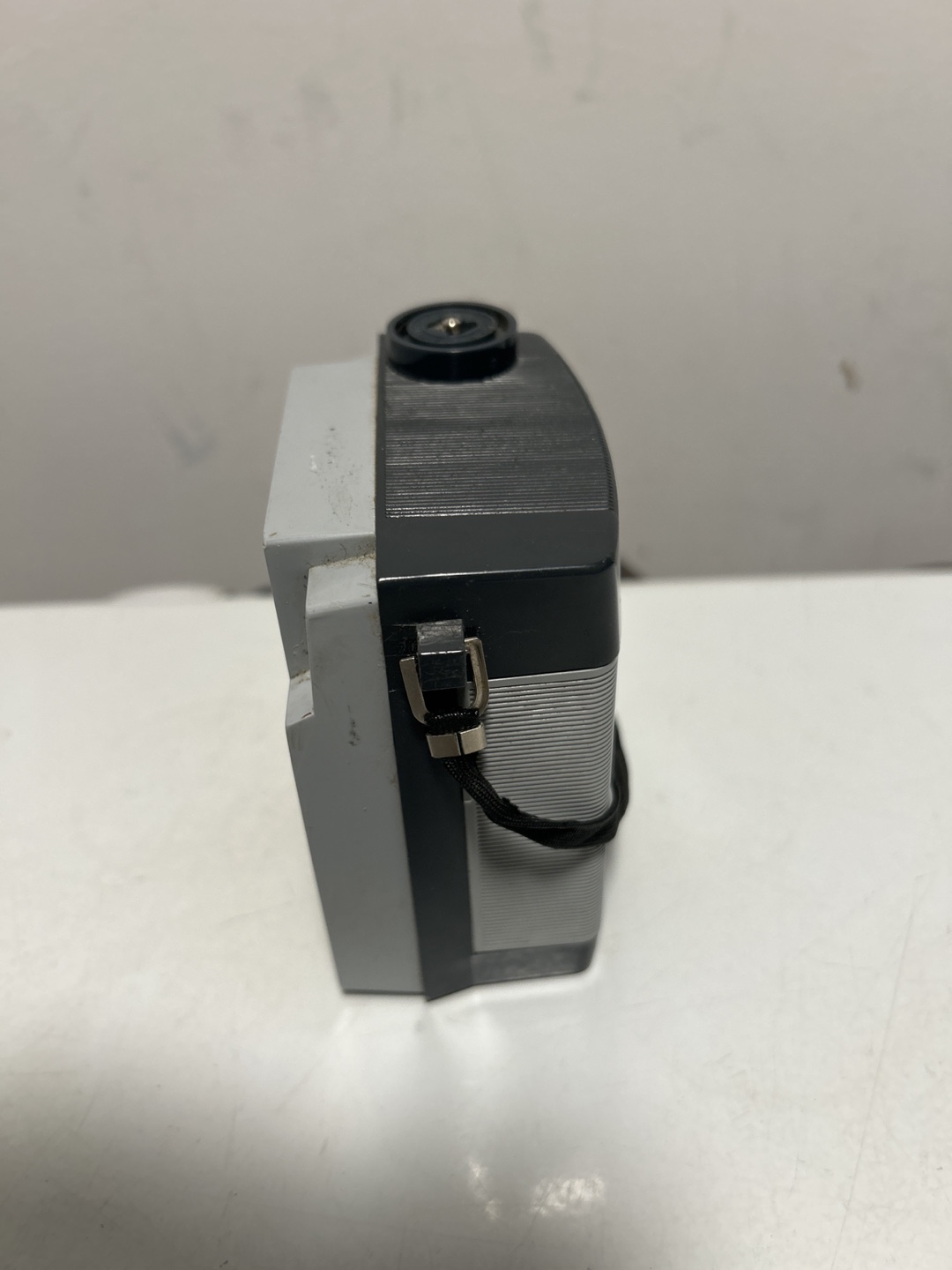 Kodak Brownie Fiesta R4 Camera - photo 2