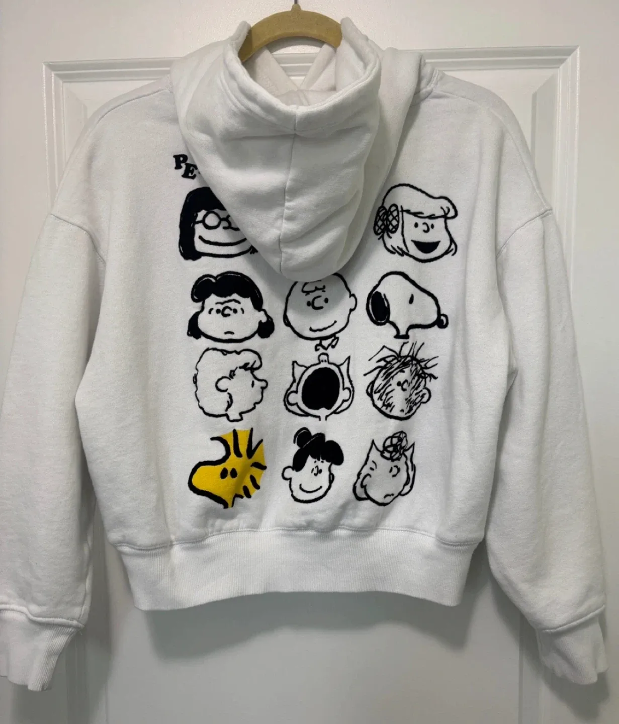 Peanuts white hoodie-medium image indicator(3)