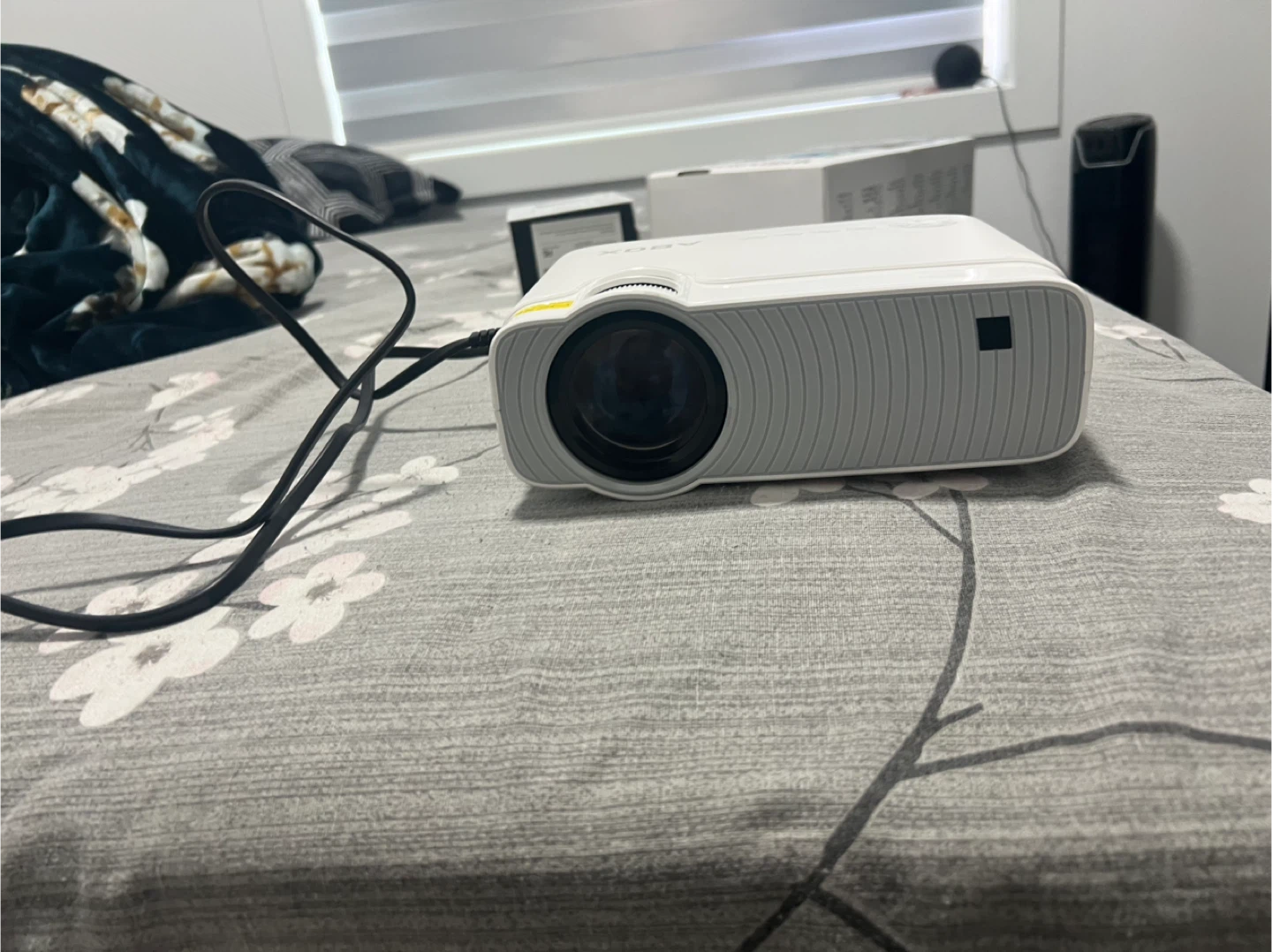 ABOX LED Projector