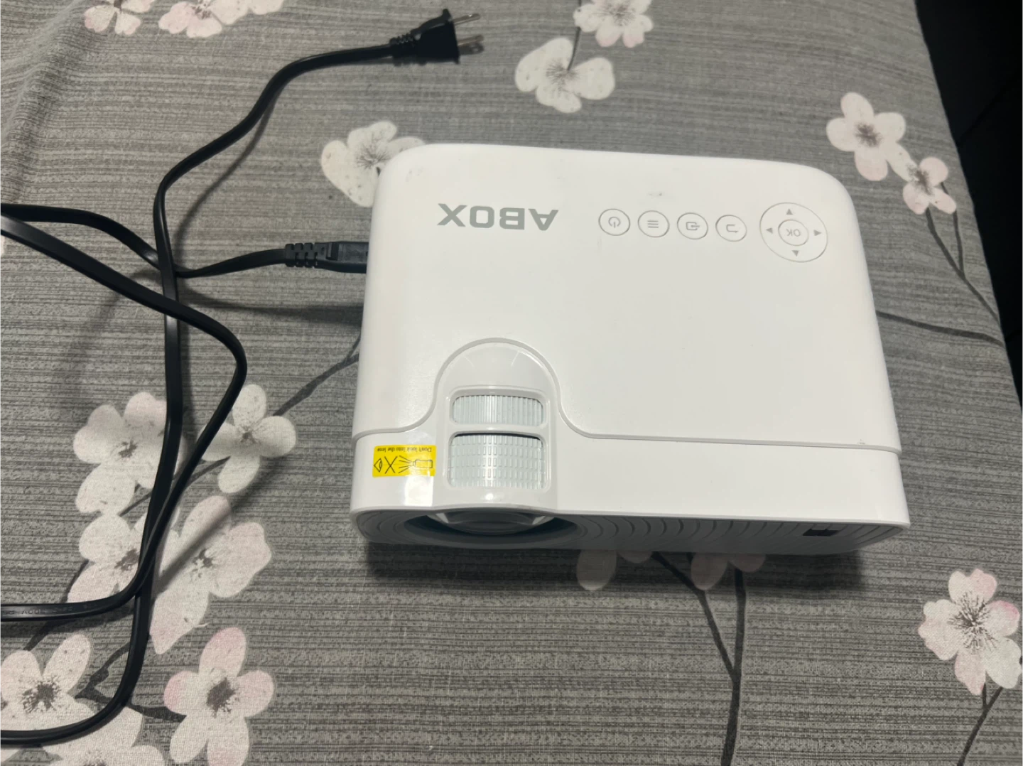 ABOX LED Projector - photo 2