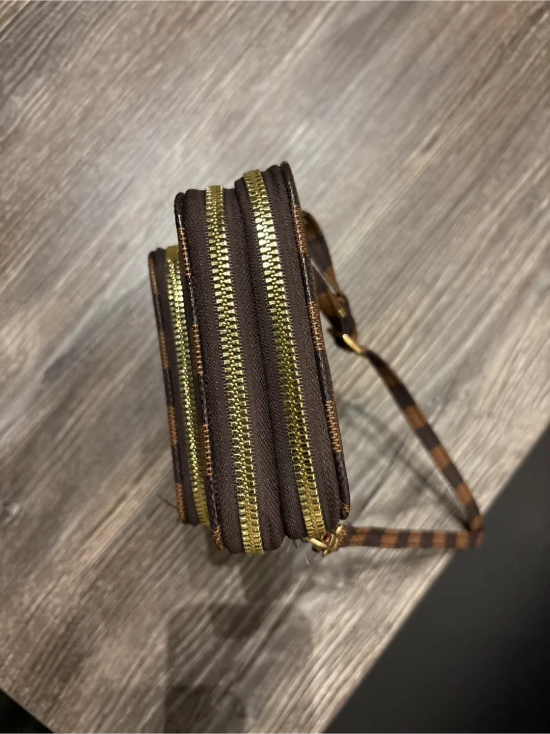 Louis Vuitton Damier Ebene Phone Box TRADES OR OFFER image indicator(2)