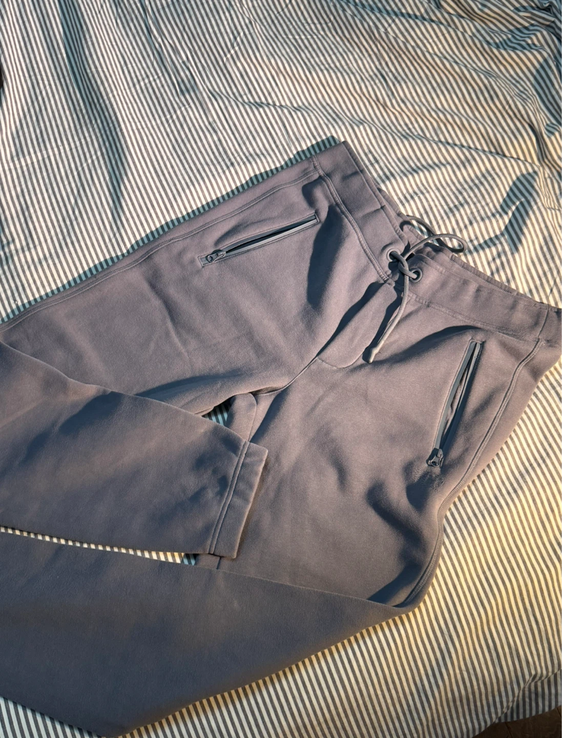 New UGG Hoodie & Sweatpants Set - Size L - photo 4