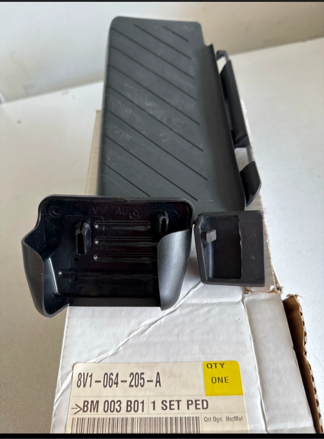 Audi A3 Pedal Caps Set LL 8V1 064 205 A - photo 2