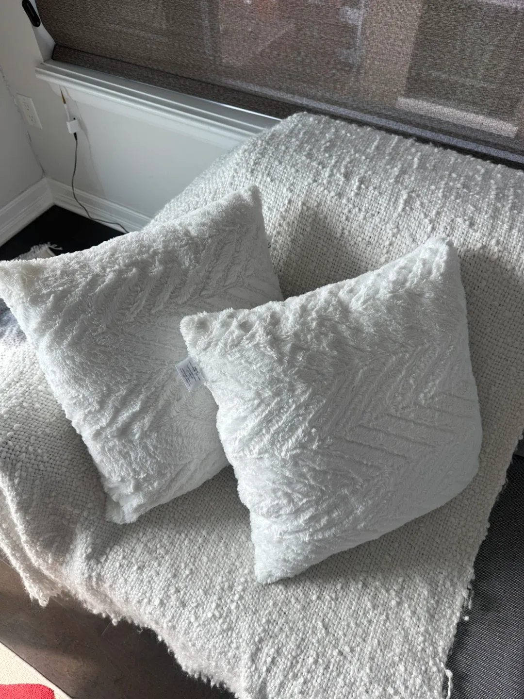 Assorted Home Decor - Pillows, Lamp, Stuffed Animals thumbnail