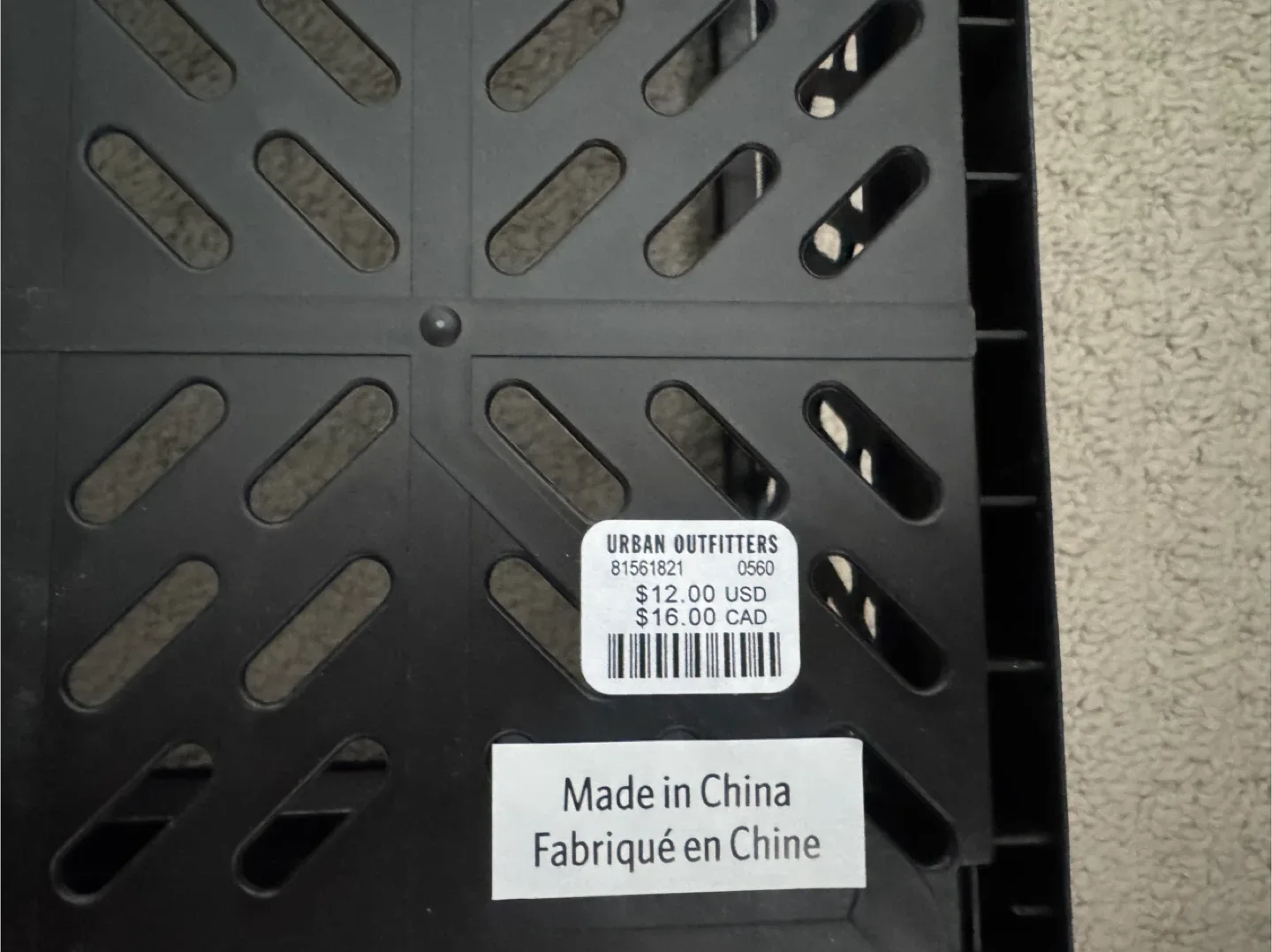 Assorted Home Decor - Pillows, Lamp, Stuffed Animals image indicator(6)