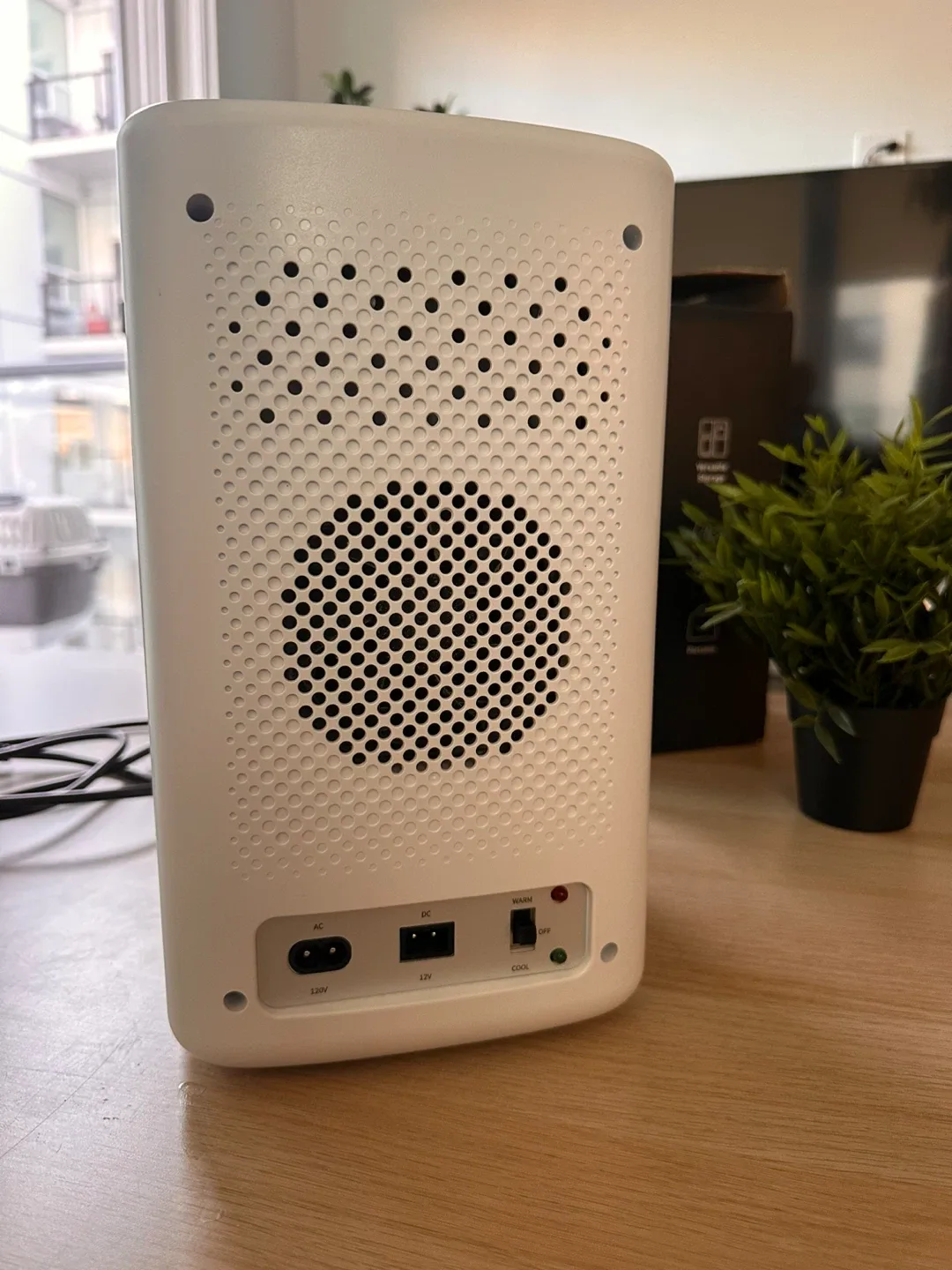 AstroAI Mini Fridge 6L - White image indicator(3)