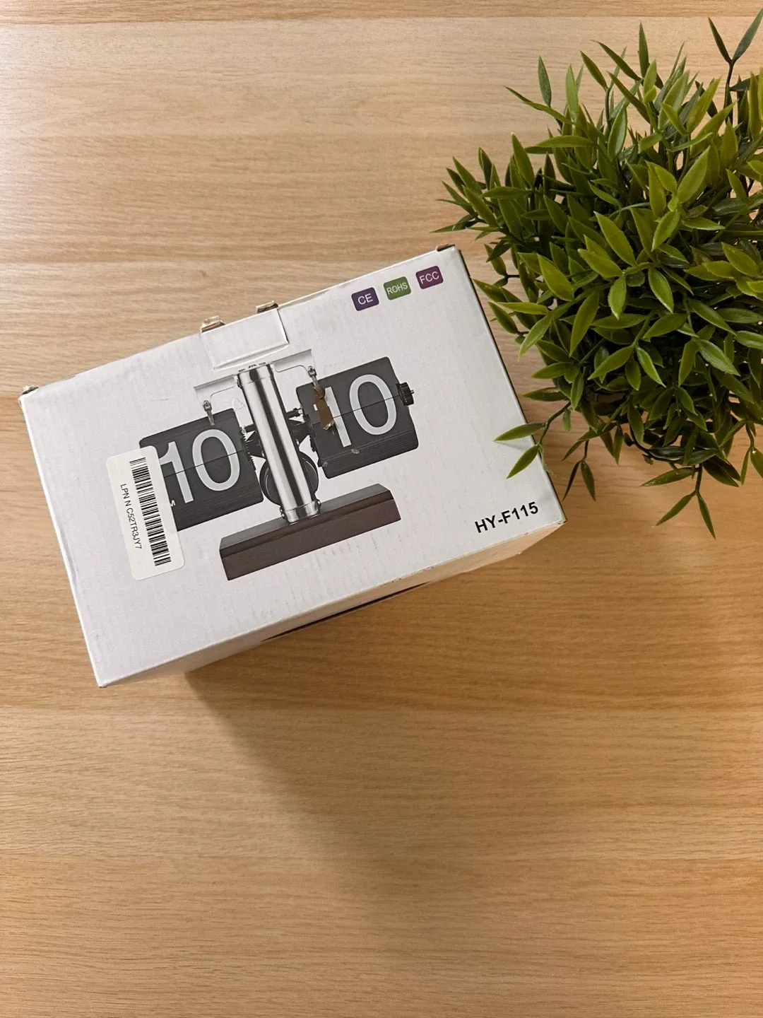 Flip Clock with Wood Base, HY-F115 thumbnail
