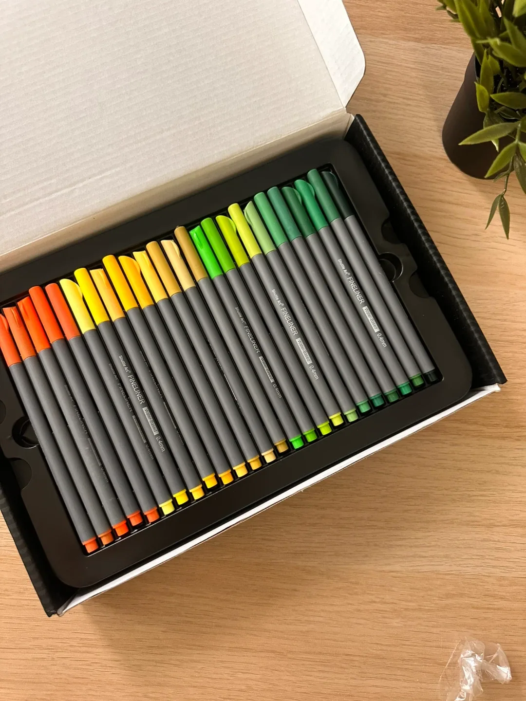 Shuttle Art Fineliner Color Pens - 100 Colors image indicator(4)