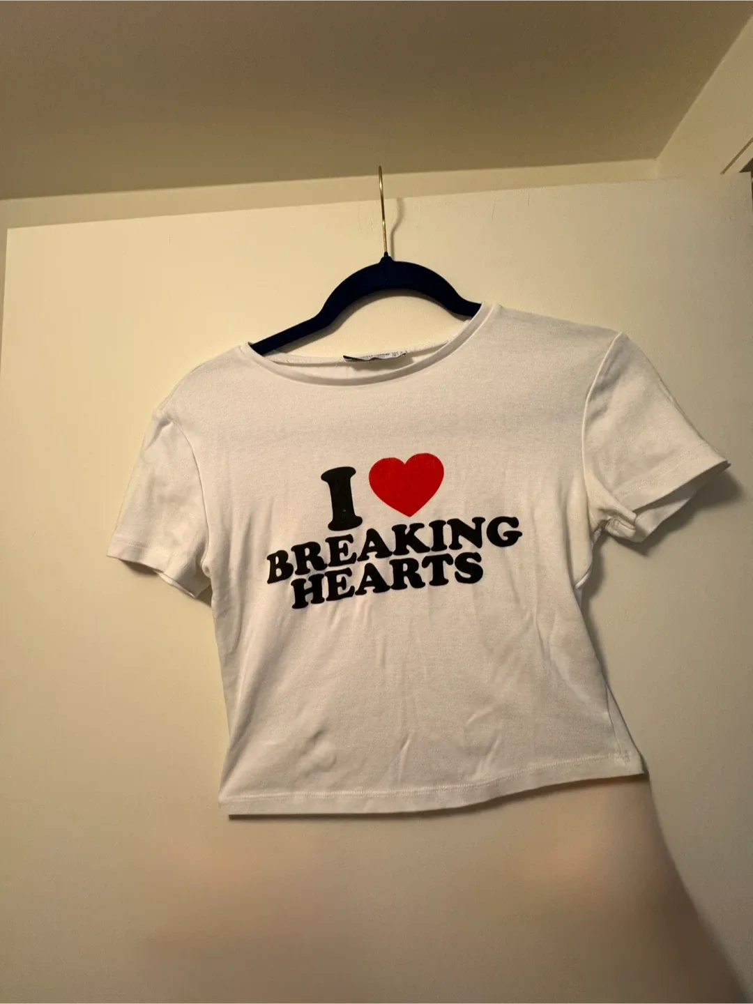 Bundle T-shirts - I <Heart> Breaking Hearts & Making Mistakes image indicator(3)