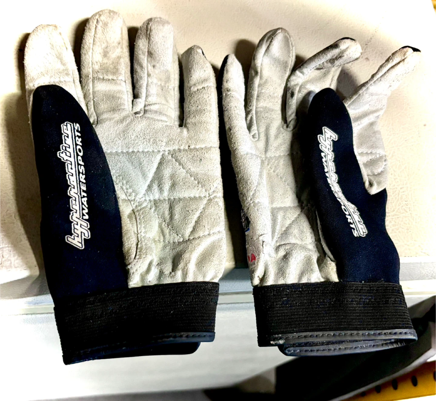 Hyper-Grip Watersports Gloves - Size M - photo 2