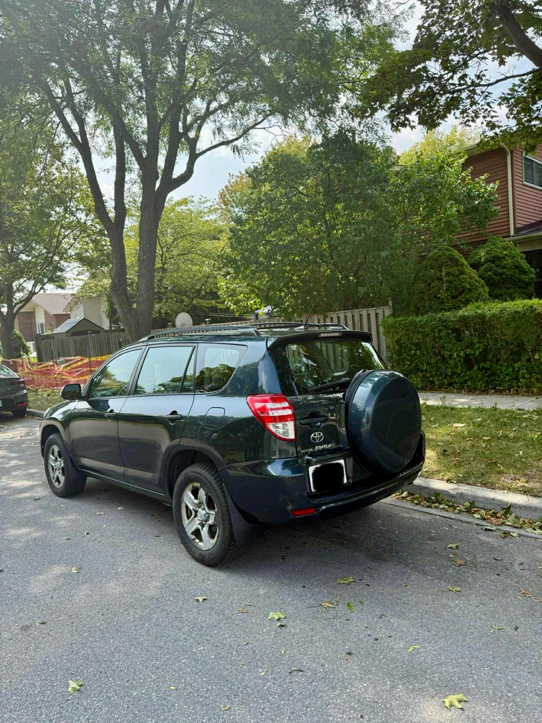 2010 Toyota RAV4 - photo 4
