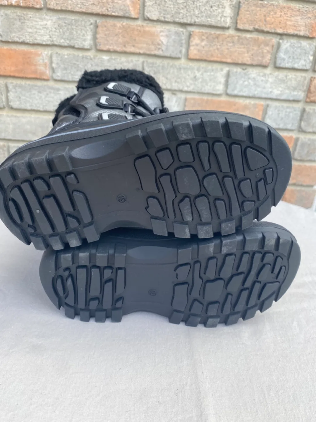 New Winter Lined Boots kids shoes size US 13 kids image indicator(6)