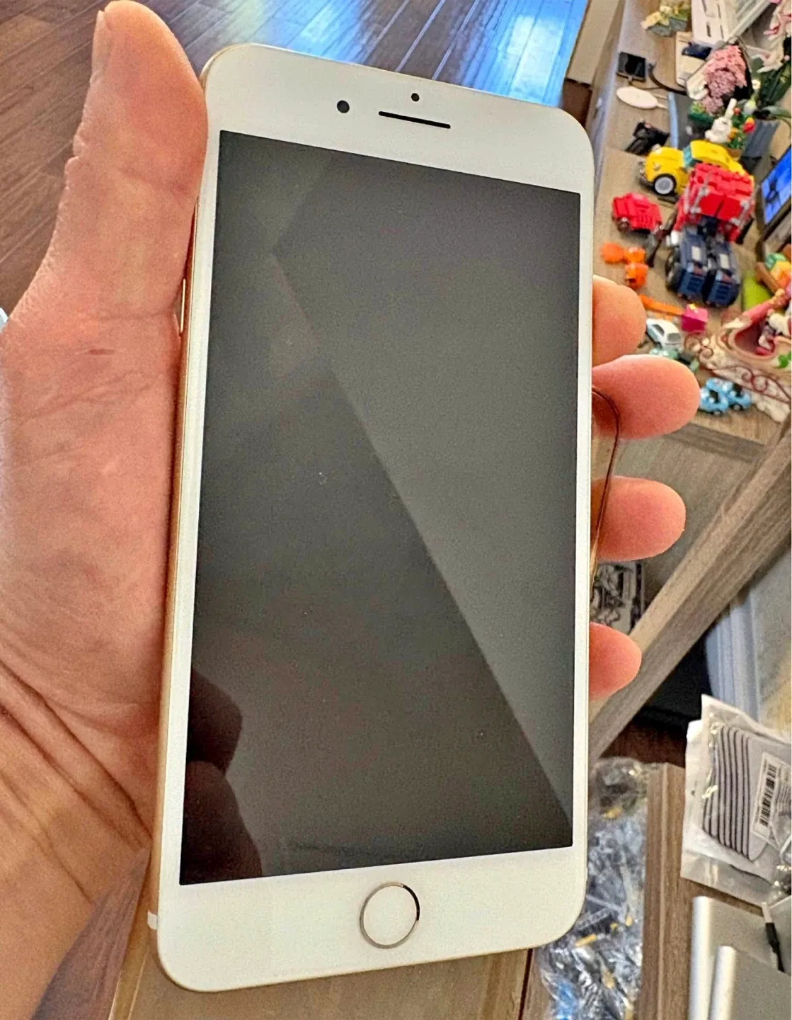 iPhone 7 Plus Gold 256 GB image indicator(2)