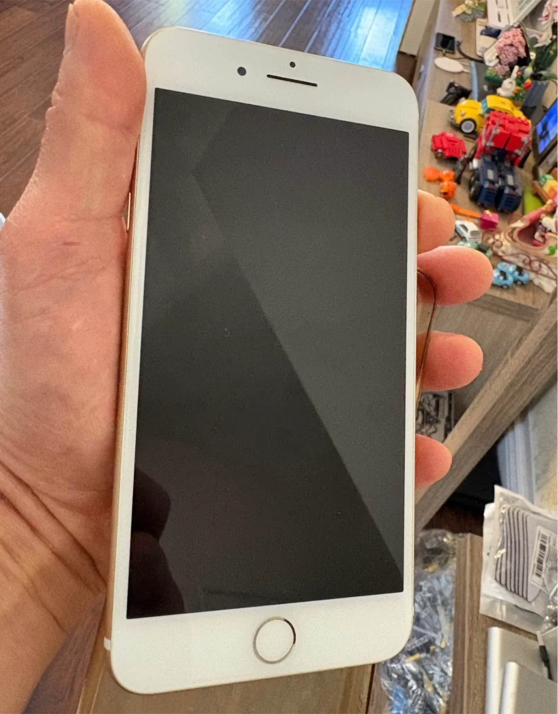 iPhone 7 Plus Gold 256 GB image indicator(3)