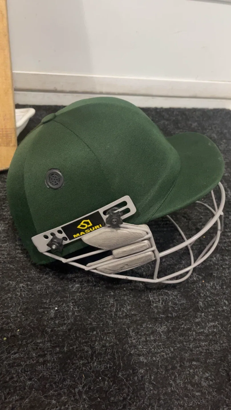 Cricket kit image indicator(6)