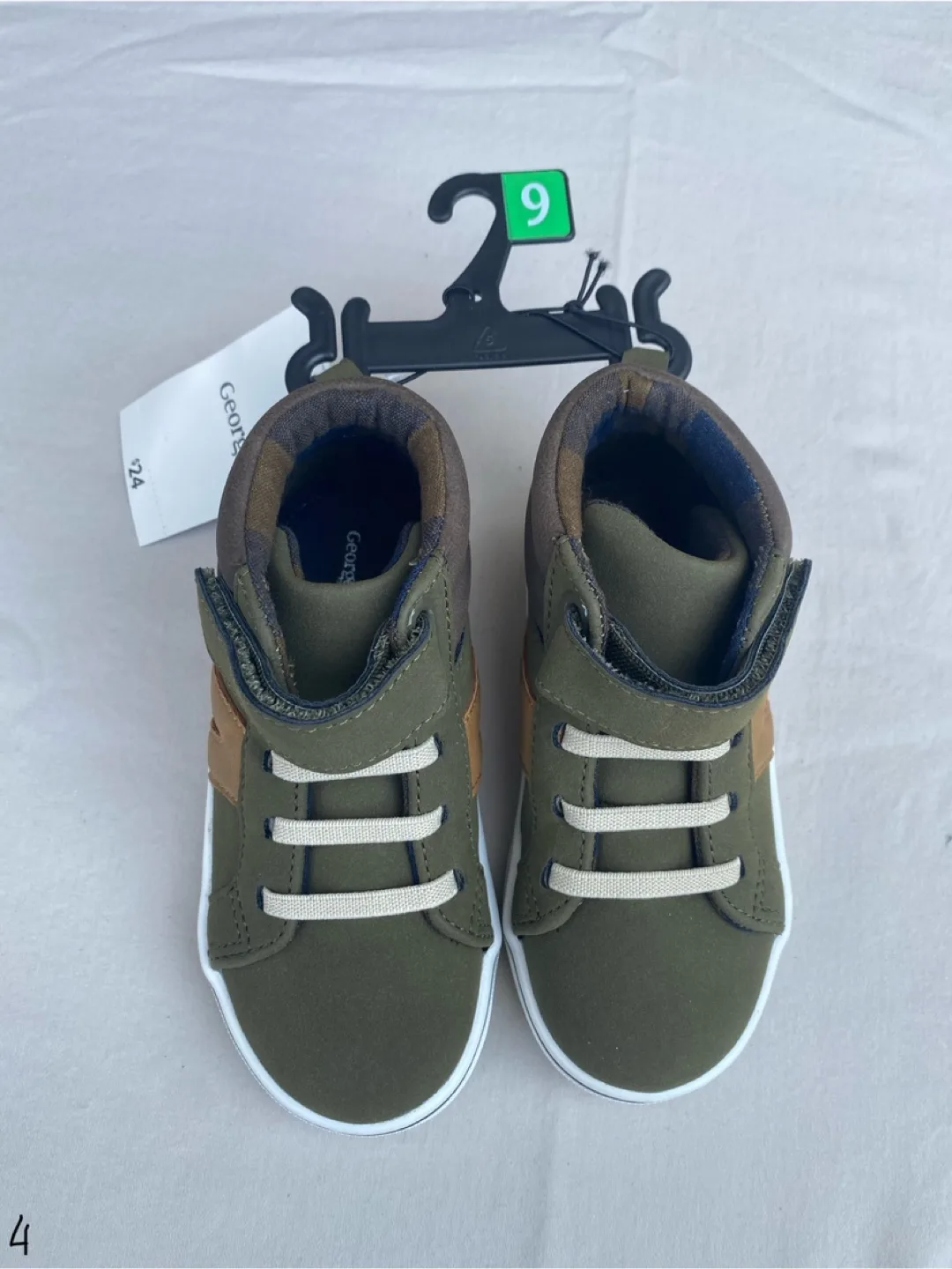 New George Toddler Boy's Sneakers Sizes 9T and 8T image indicator(2)