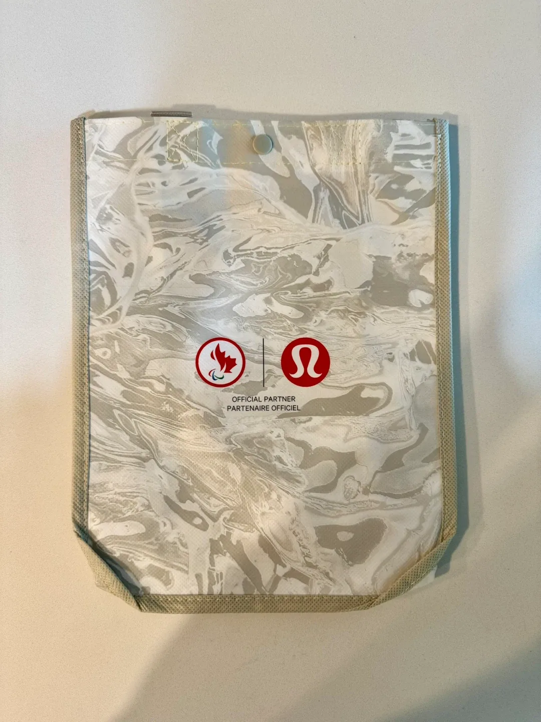 🛍️ Lululemon x Team Canada Tote Bag (small) 🛍️ thumbnail