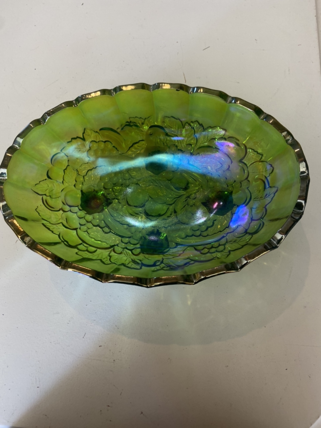 Vintage Green Carnival Glass Footed Bowl - photo 3
