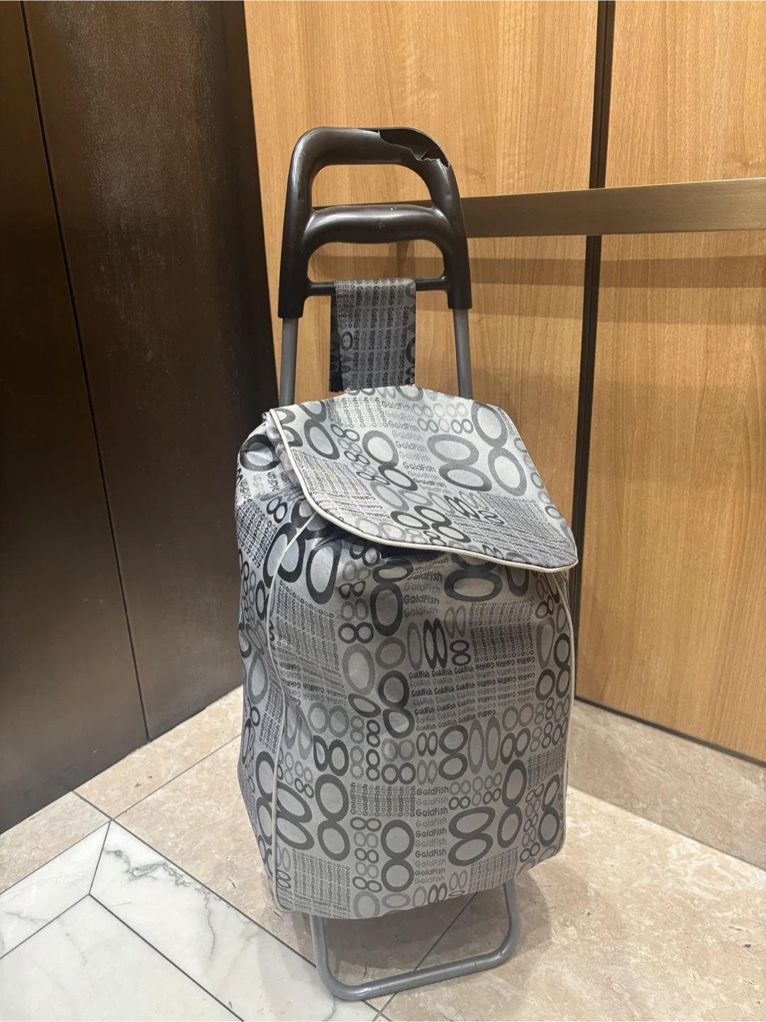 Goldfish Pattern Shopping Cart