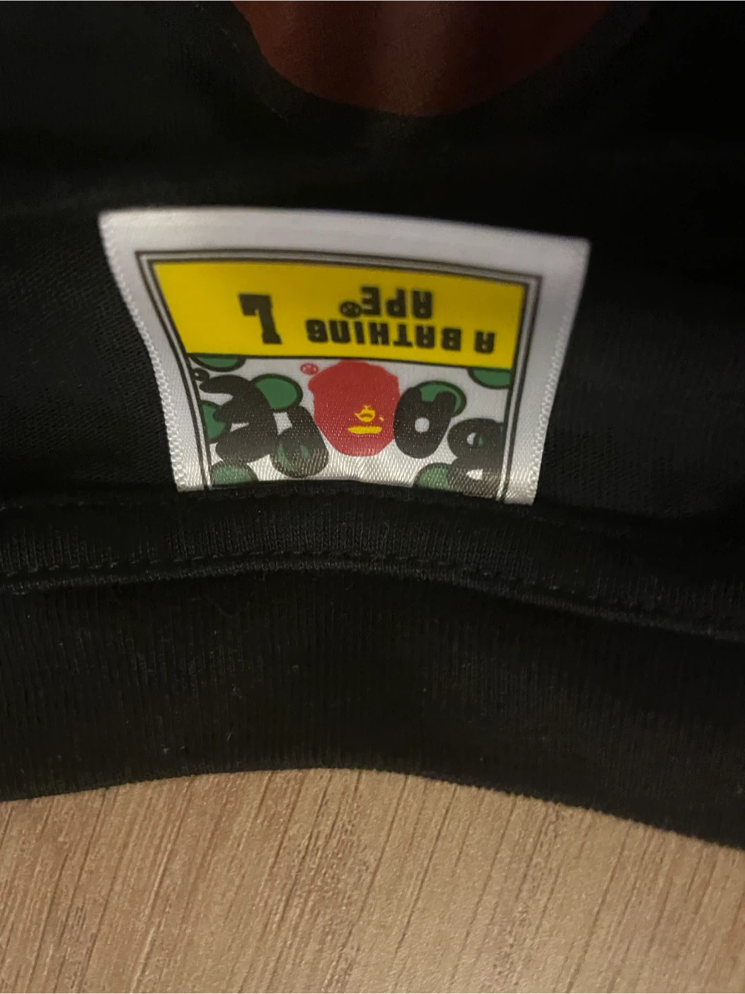 Bape tee size L(fits a bit smaller) - photo 2