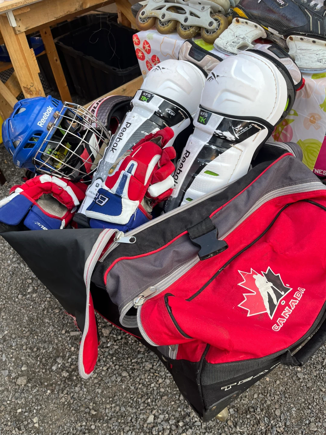 Reebok Hockey Gear Set