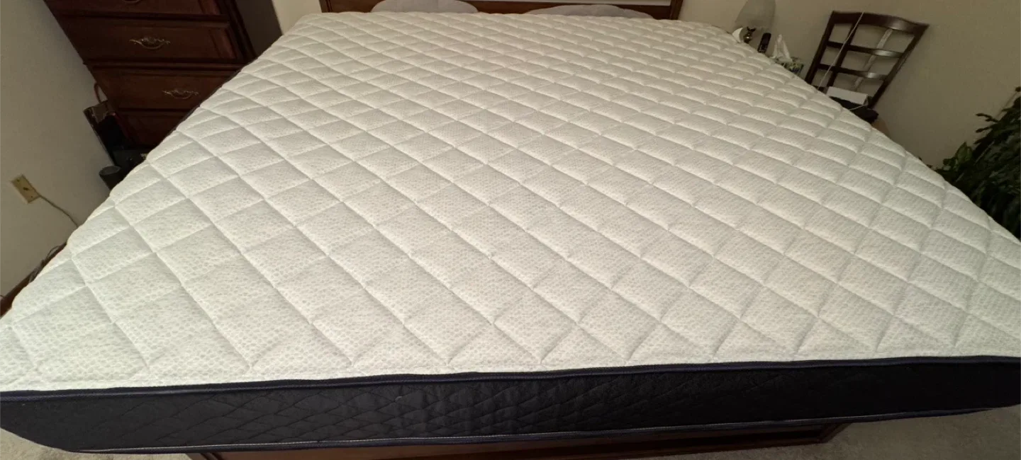 Firm King Mattress – Sleepys image indicator(2)