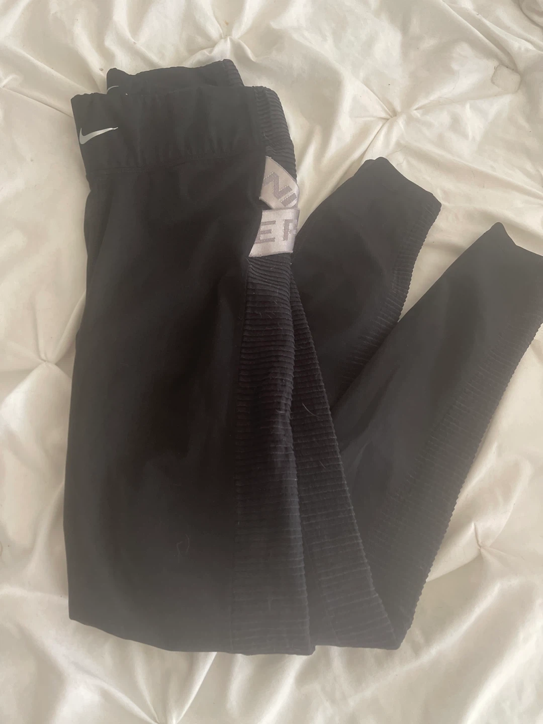 Nike Aeroadapt Leggings - Size L