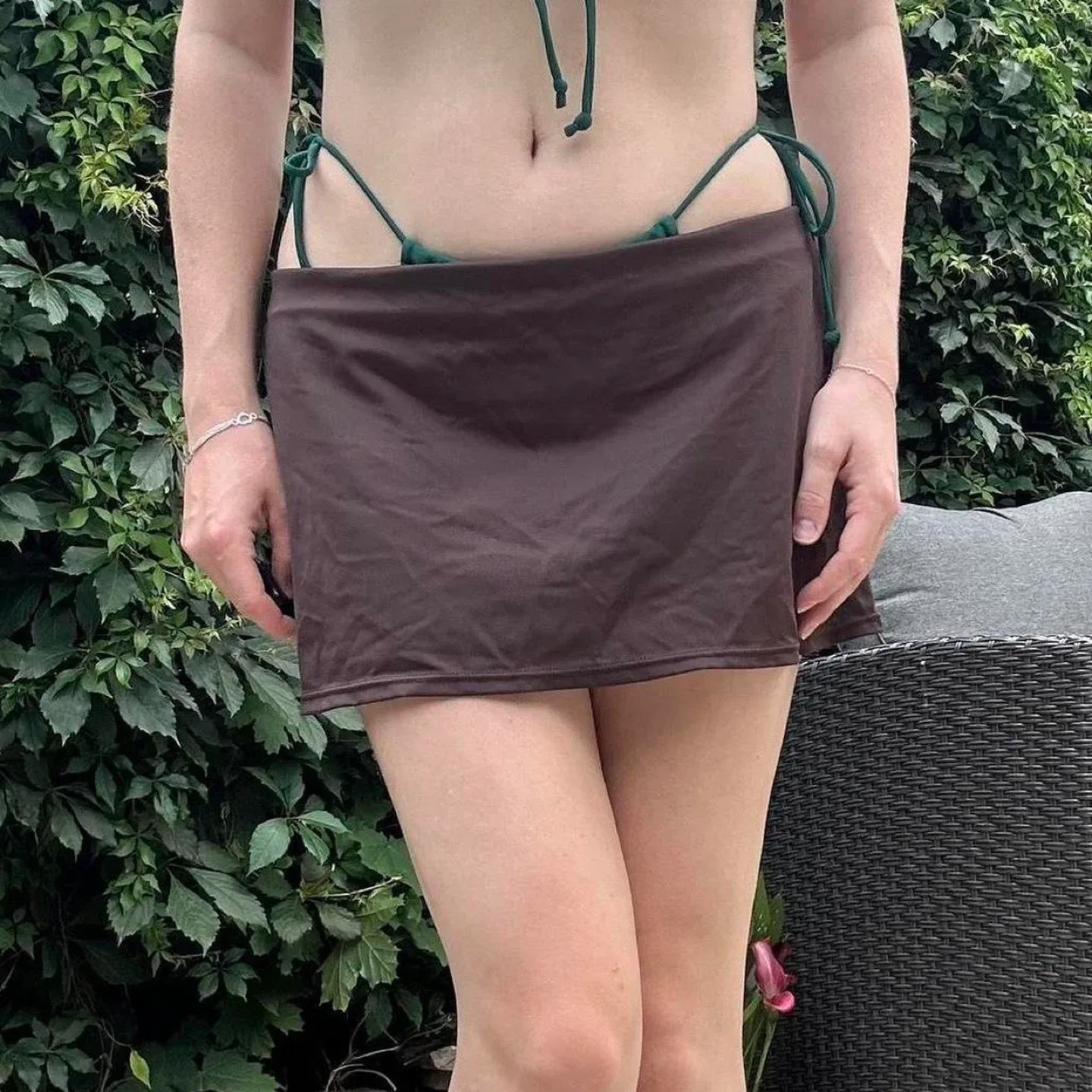 Y2k brown low rise mini skirt coverup image indicator(2)