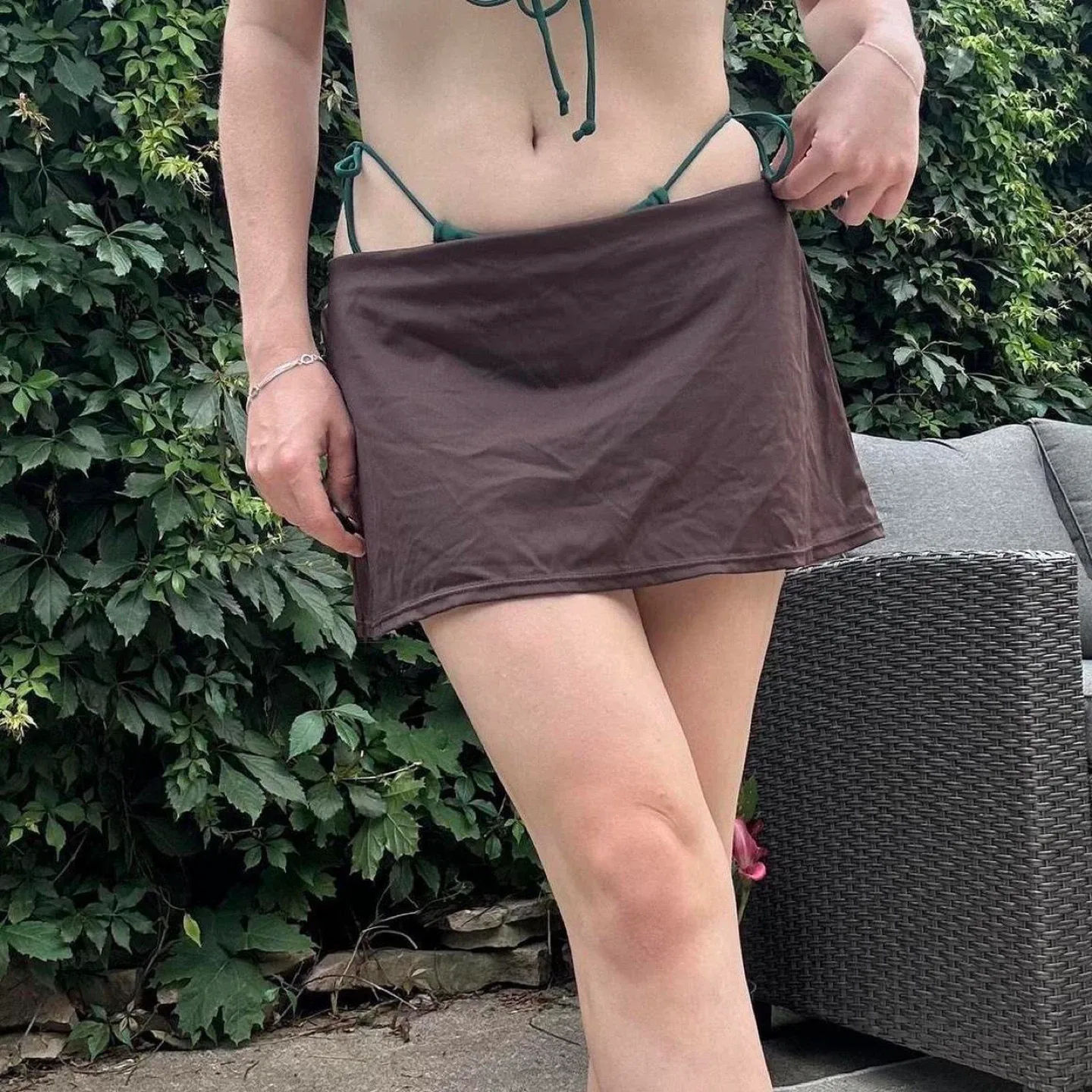 Y2k brown low rise mini skirt coverup image indicator(5)