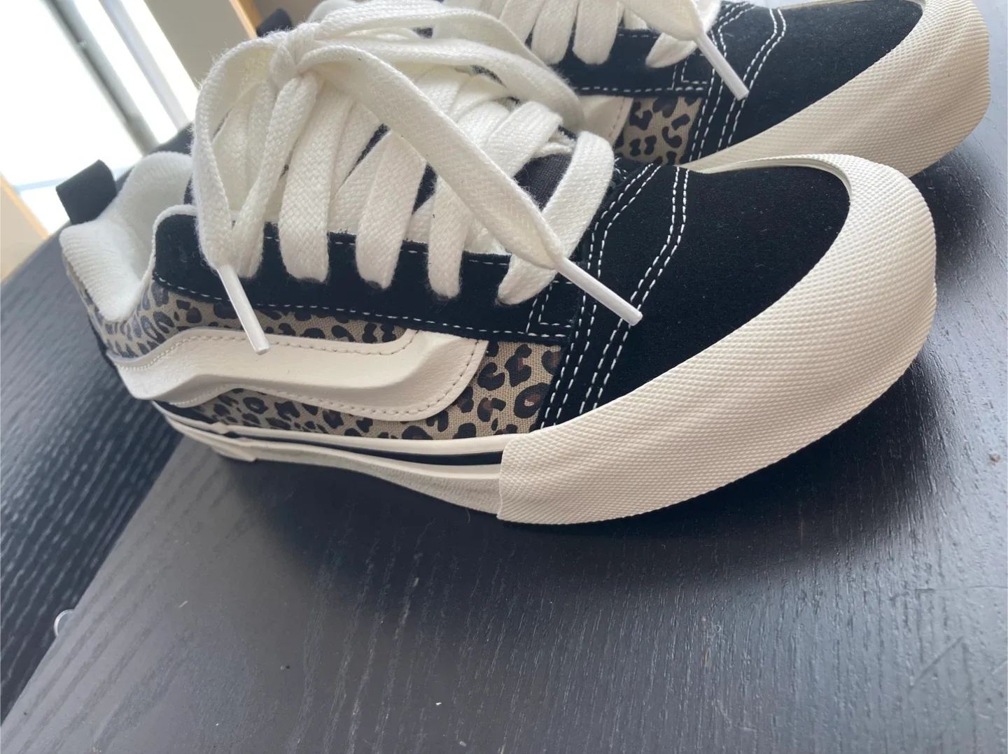 Vans, black/white/leopard print, size 5 image indicator(2)