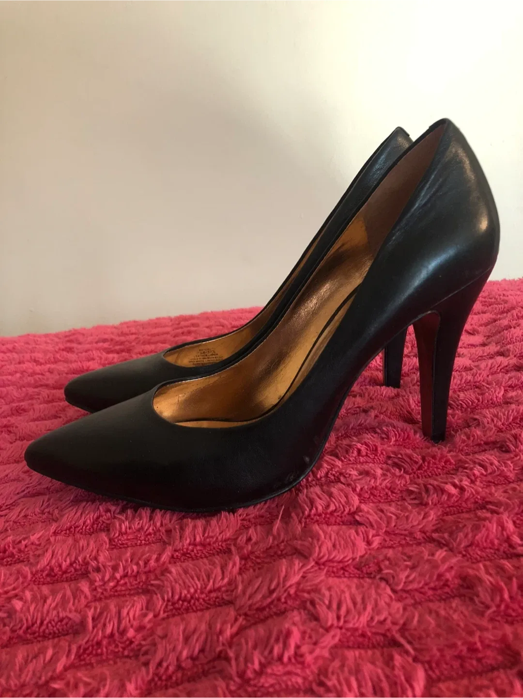 BCBG Black Leather Heels image indicator(2)