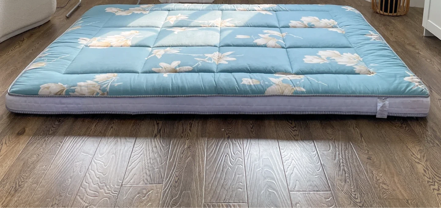Folding Futon Mattress, Queen Size - photo 3