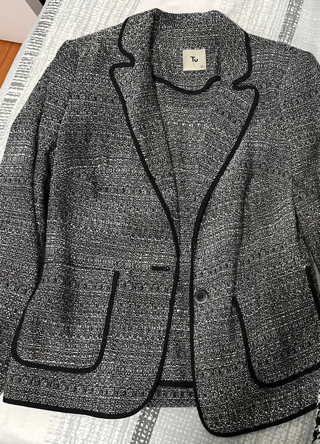 Blazer/suit thumbnail