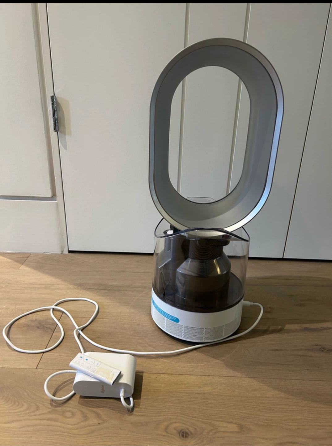 Dyson AM10 Humidifier with Air Multiplier Technology