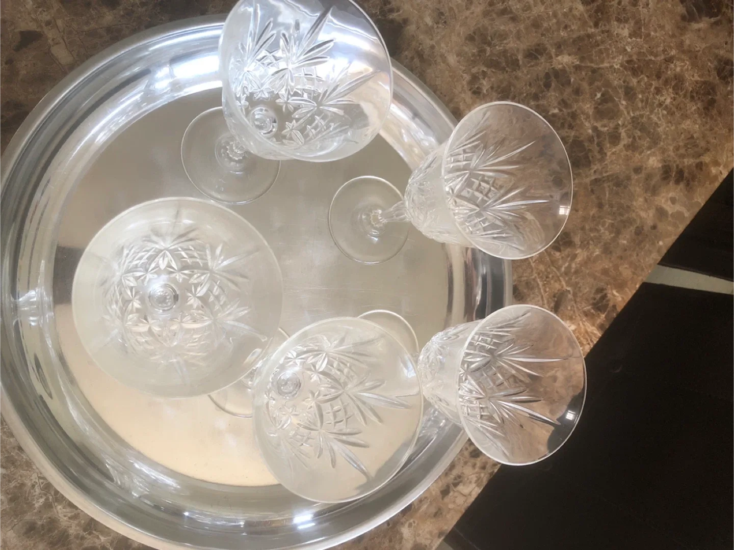 Crystal Wine Glasses (5) image indicator(6)