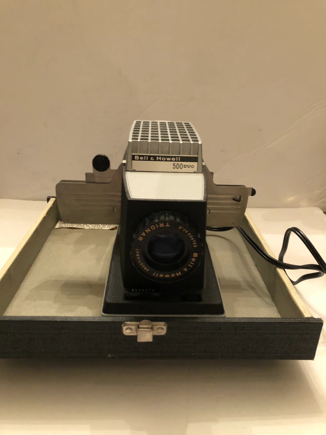 Vintage Slide Show Projector . Bell and Howell. Works.