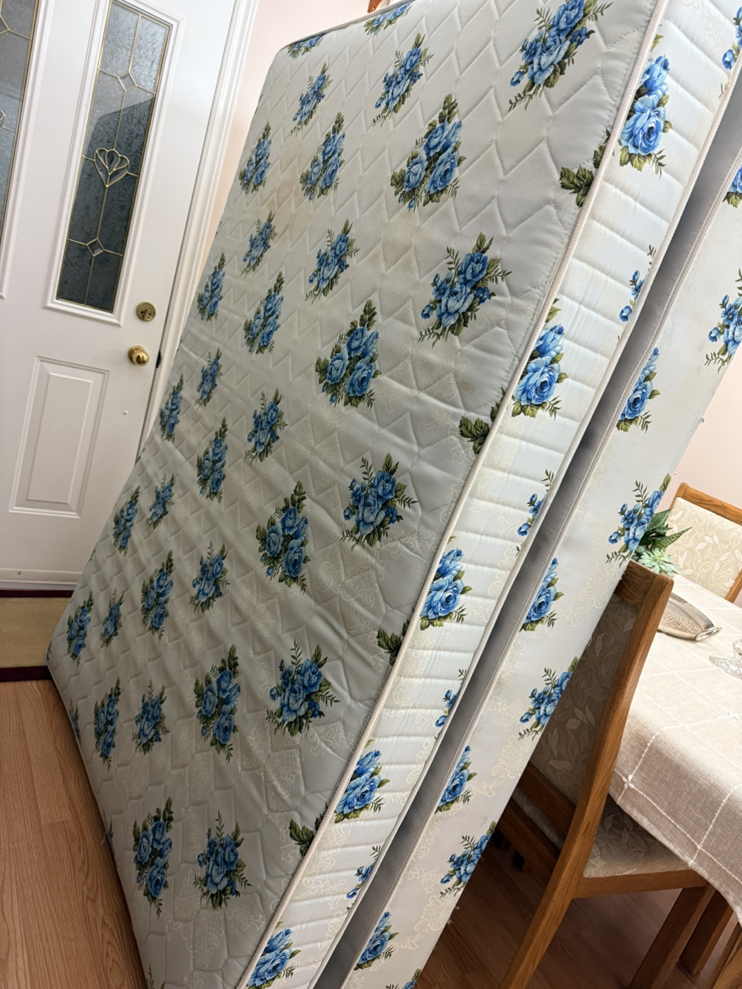 Free Double Mattress - photo 2
