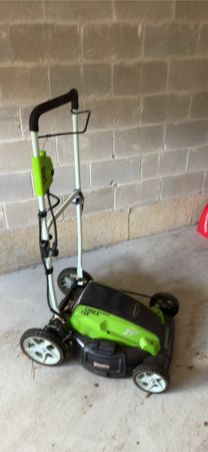 Greenworks Lawn mower