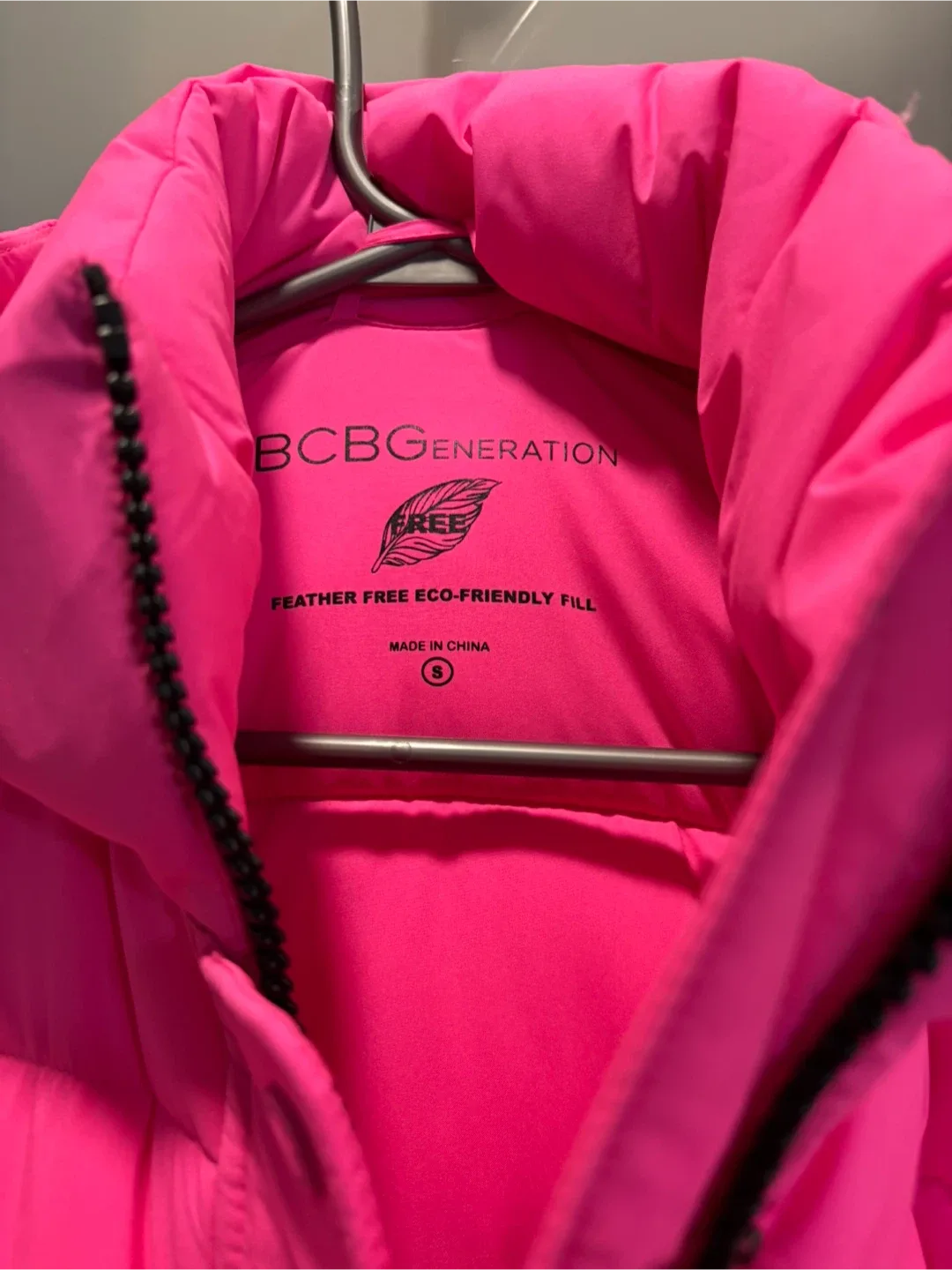 BCBG hot pink winter jacket image indicator(3)