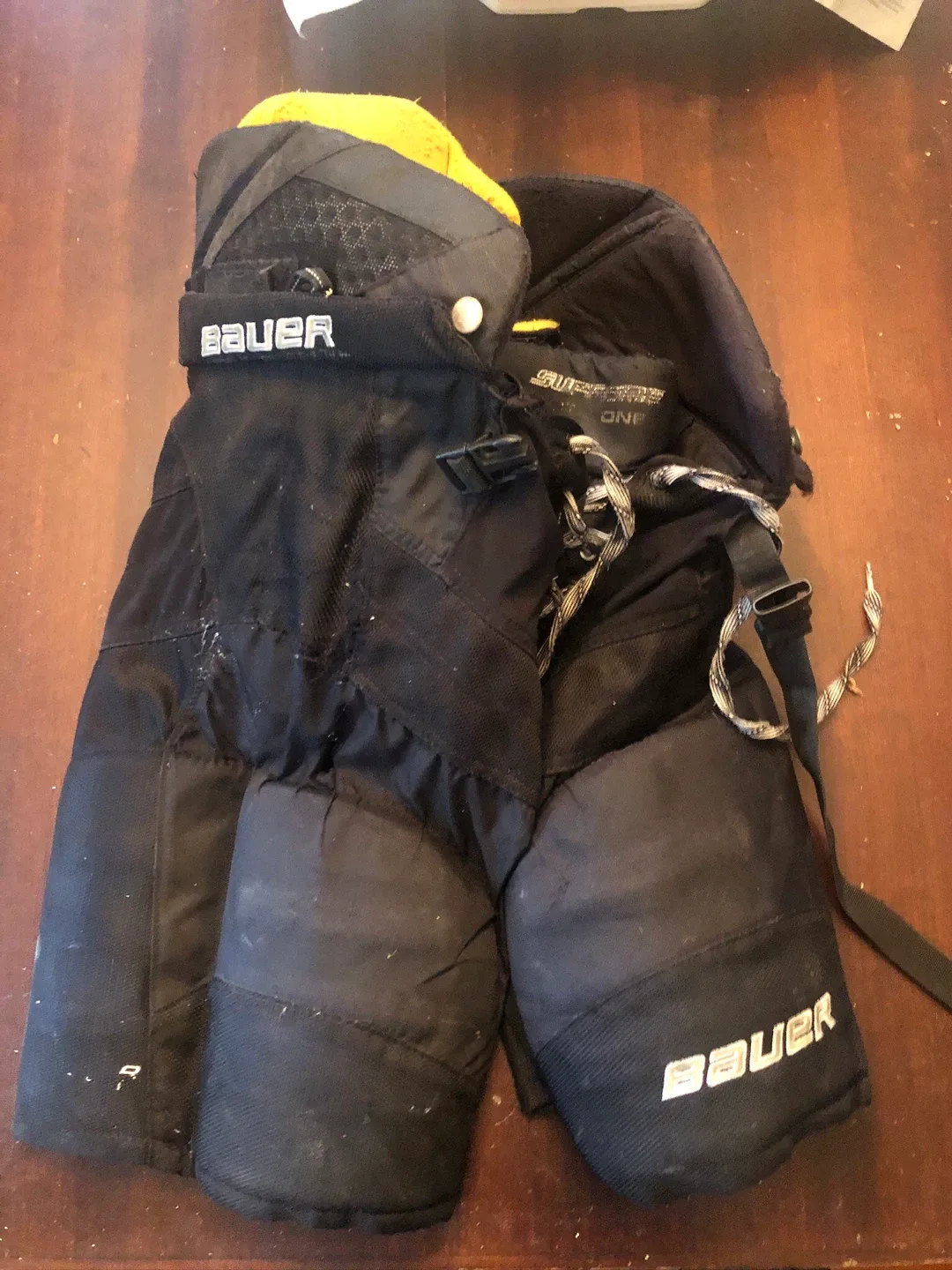 Men’s Bauer Hockey Pants. 38” thumbnail