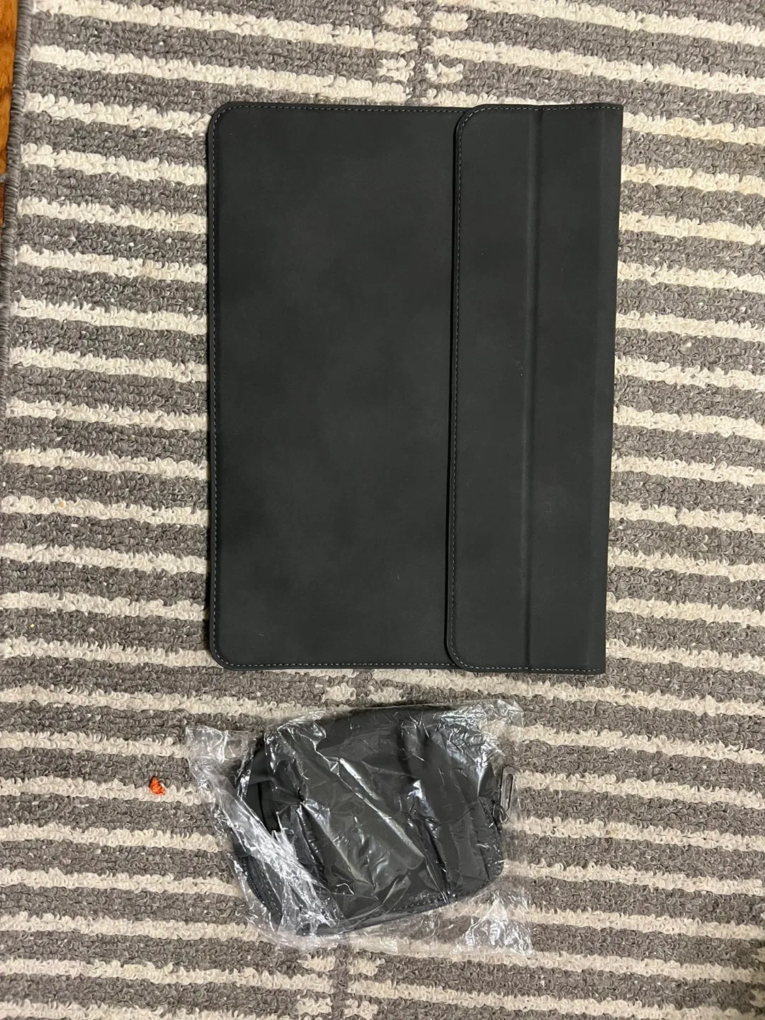 HYZUO Laptop Sleeve with Accessories Pouch Grey image indicator(5)