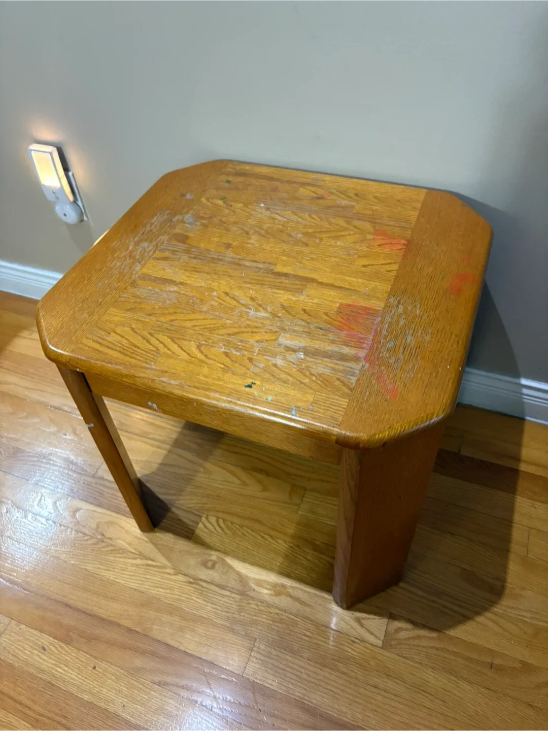 Real Oak End Table image indicator(2)