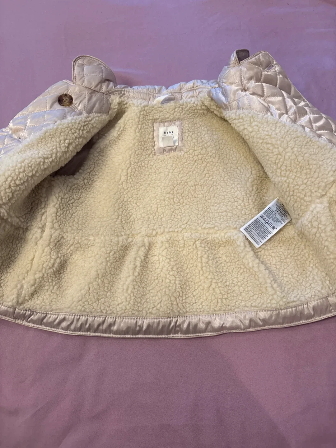 Baby GAP Quilted Jacket - 12-18 Months image indicator(3)