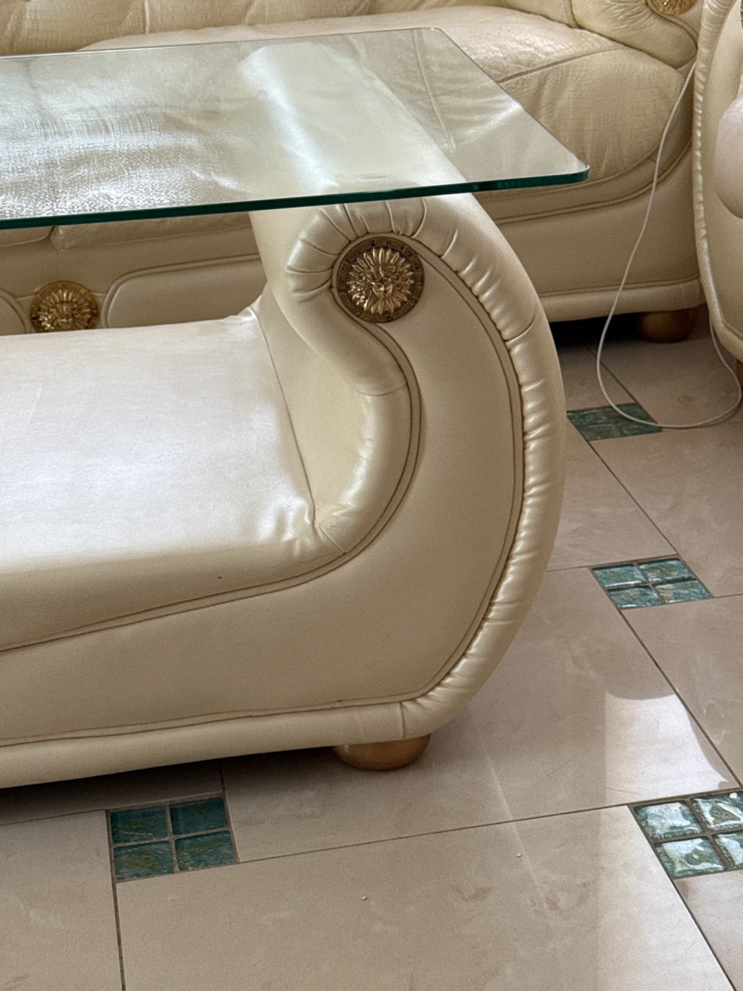 Cream Leather & Glass Coffee Table - photo 2